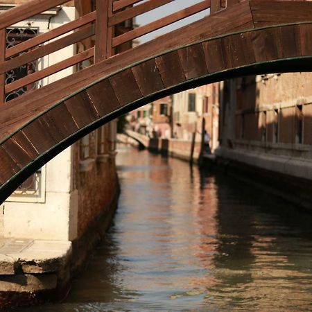 Ca' Orfeo Bed and Breakfast Venedig Exteriör bild