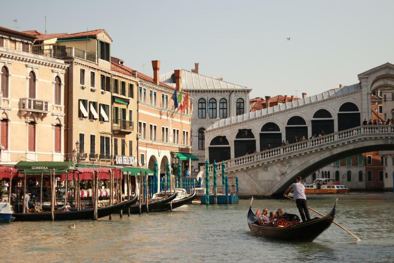 Ca' Orfeo Bed and Breakfast Venedig Exteriör bild