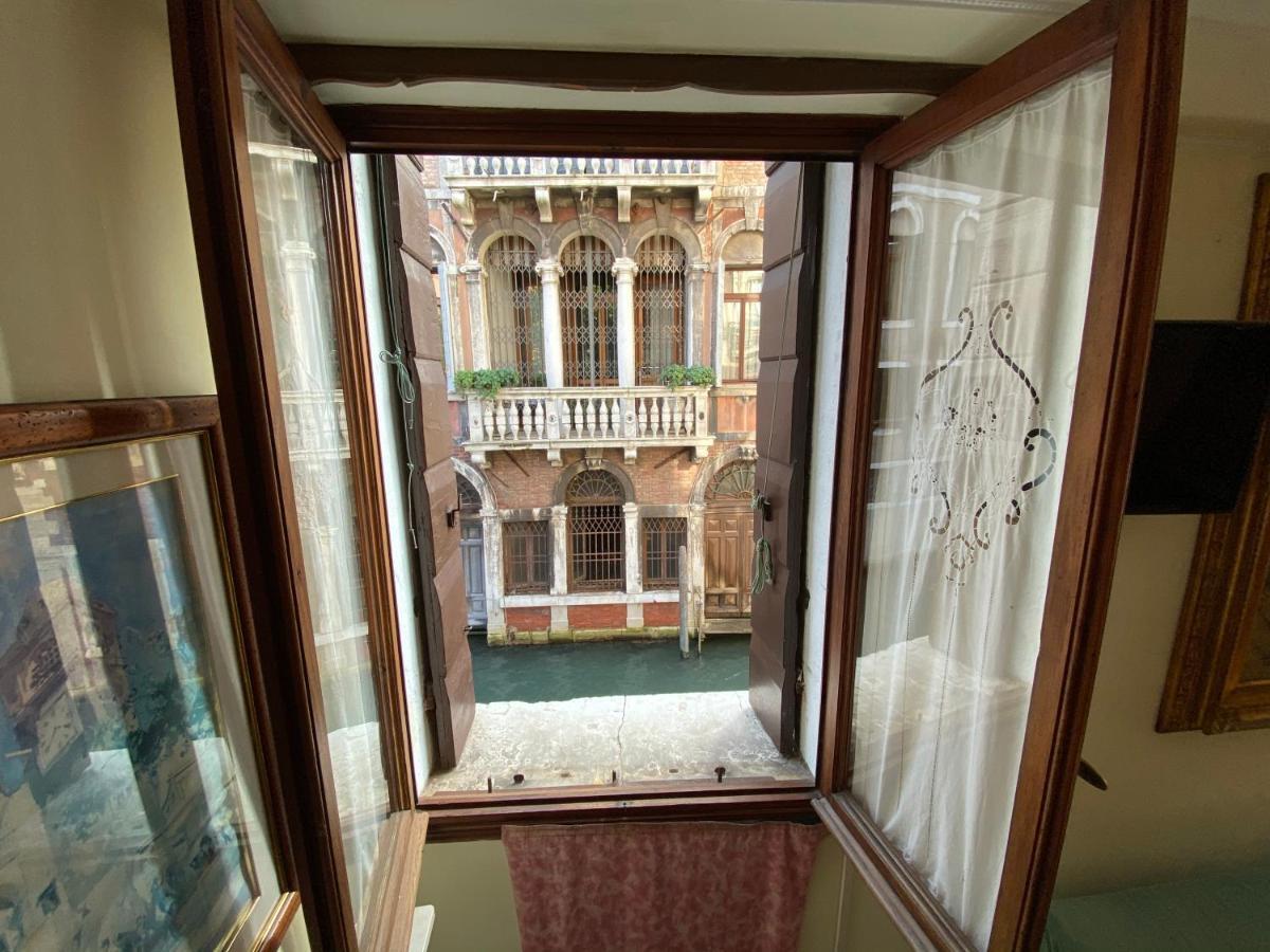 Ca' Orfeo Bed and Breakfast Venedig Exteriör bild
